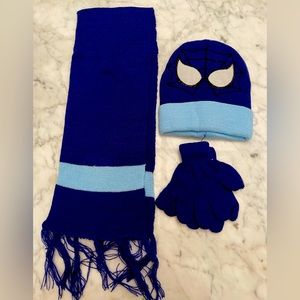 Baby boys spider-man scarf, hat and gloves set